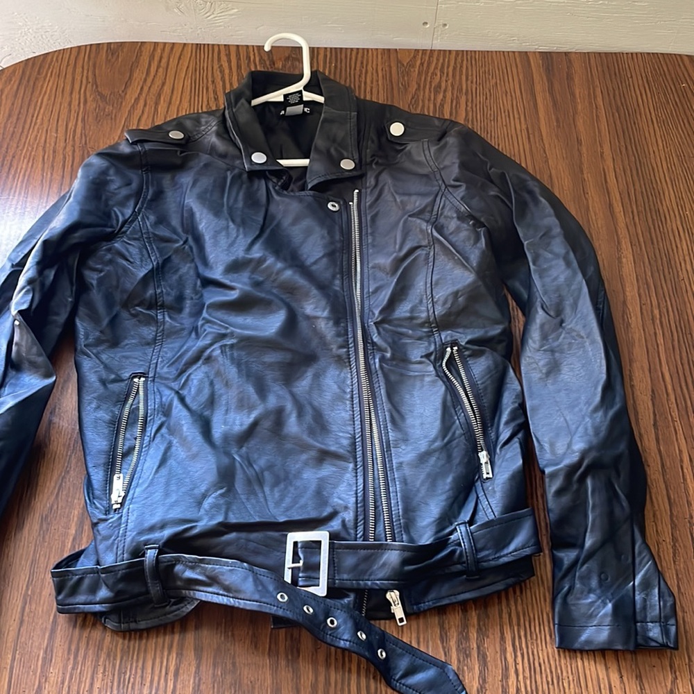 Hot Topic Jacket - image 2